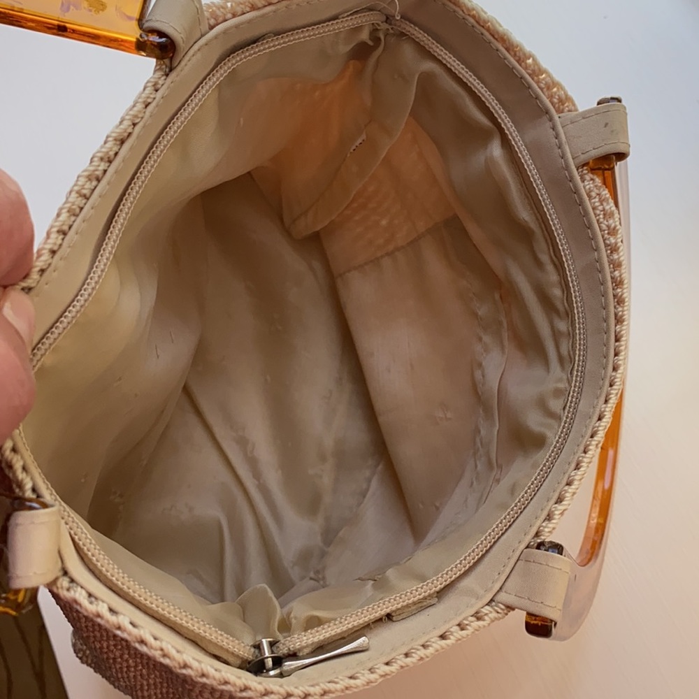 Vintage Bag w/ Lucite Handles - Picture 5 of 12
